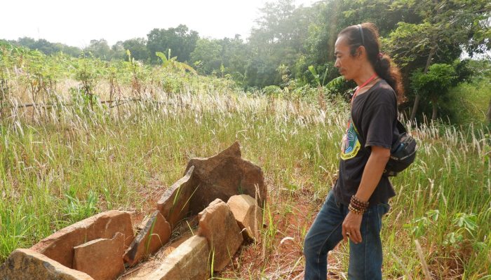 Konon, di Desa Belawa Ada Peti Kubur Batu Zaman Megalitikum