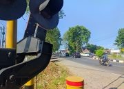 KAI Daop 3 Cirebon Tambah Palang Pintu Perlintasan 4 Sisi di Krucuk