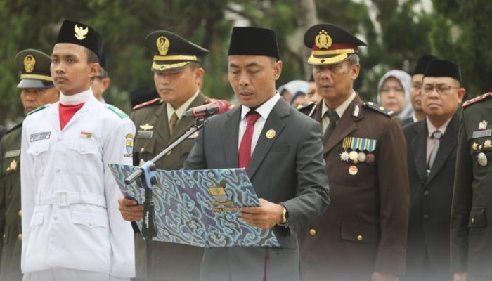 Ketua DPRD Kota Cirebon Jadi Pembaca Teks Pancasila