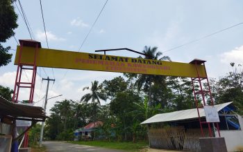 Tampak depan perumahan Desa Kawungsari yang secara geografis masuk kawasan Desa Sukarapih Kecamatan CIbeureum Kabupaten Kuningan. Foto: Cireboners/Rifki