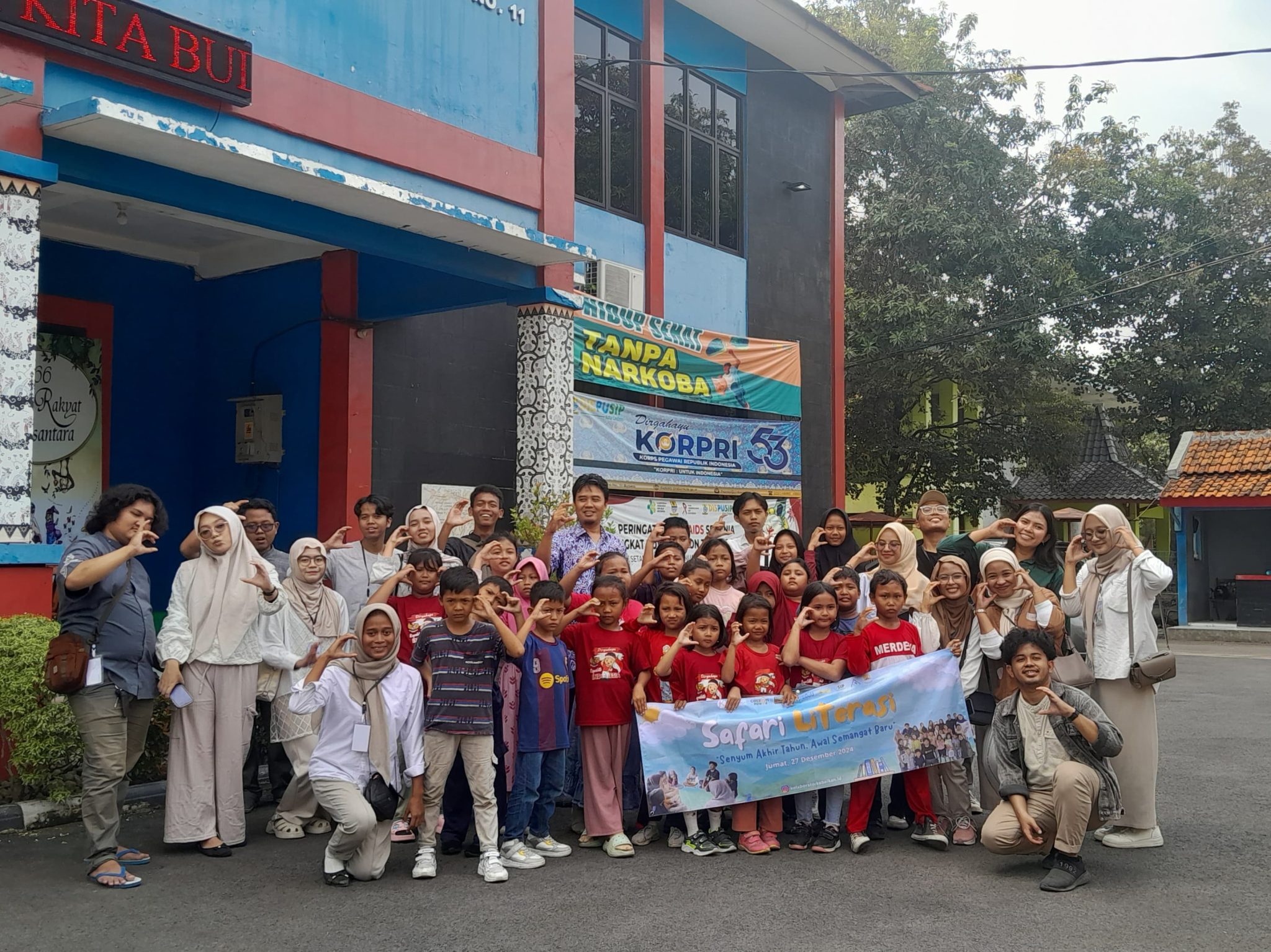 Safari Literasi yang diadakan komunitas di Cirebon.