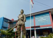 Dispusip Kota Cirebon, Perpustakaan 400.