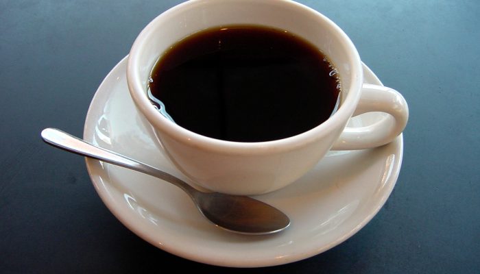Membedah Mitos Bau Kopi di Malam Hari: Antara Aroma, Intuisi, dan Imajinasi