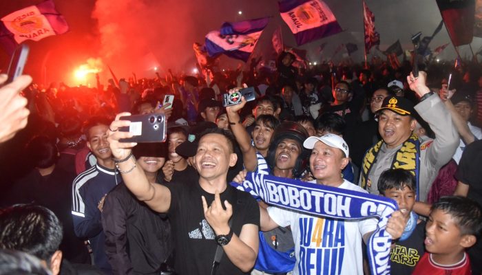 Rayakan Juara, Bupati Dian Serukan Hidup Persib!