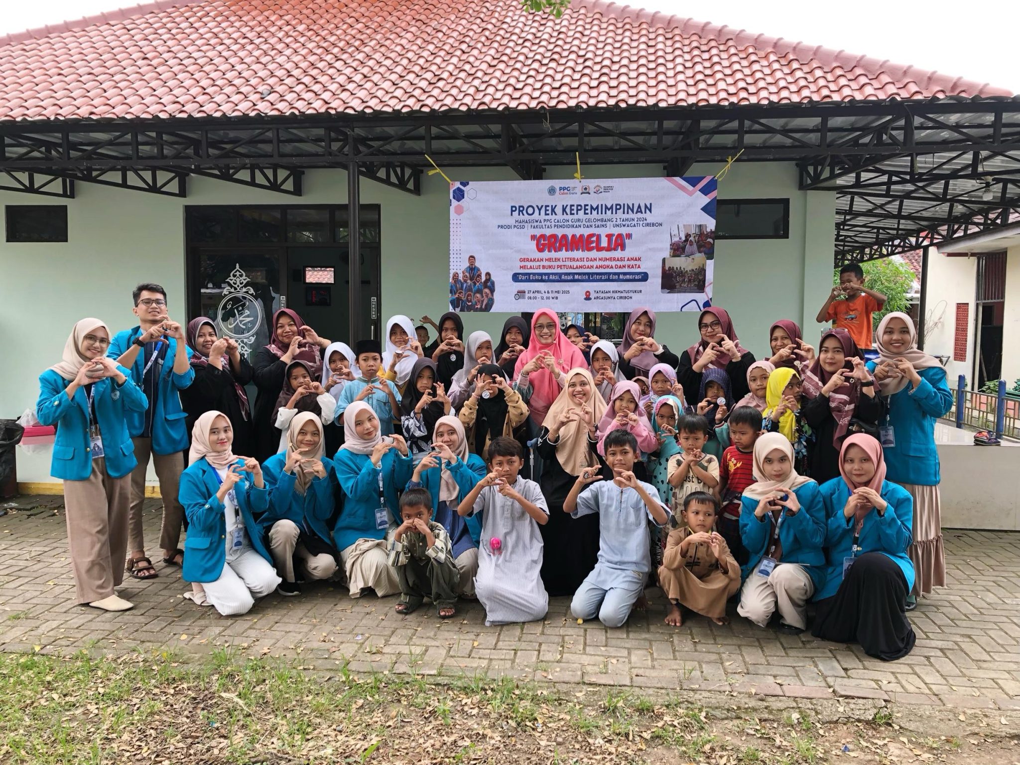 Mahasiswa PPG PGSD UGJ Cirebon usai kegiatan Gramelia.
