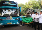 Wali Kota Cirebon Lepas 353 Jamaah Haji Kloter 10 KJT Menuju Tanah Suci