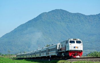 Pengalaman Berkesan Naik Kereta Melintasi Wilayah Daop 3 Cirebon