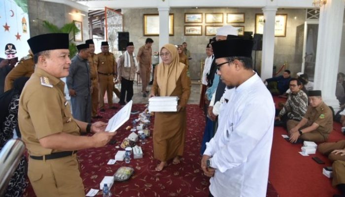 Pemkab Kuningan Apresiasi Peran Guru Ngaji dan Imam Tajug, Tegaskan Komitmen Nyaah ka Santri