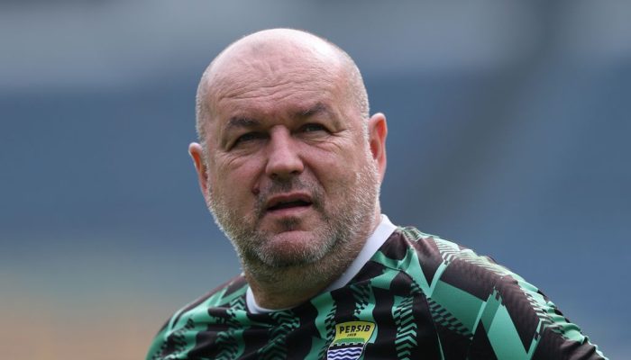 Persib Tak Kendur, Incar Kemenangan di Laga Penutup Kontra Persis Solo