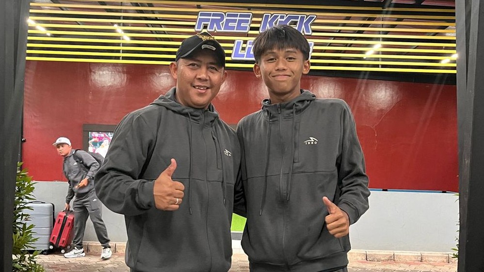 Waliyuddin Sofa, Bek Persib U16.