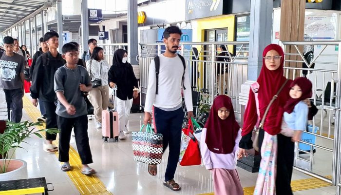 KAI Daop 3 Cirebon Beri Diskon Tiket 10 Persen Selama Event Festival Cirebon 2025