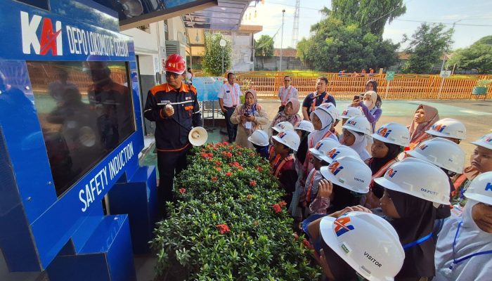 KAI Daop 3 Cirebon Ajak Anak Sekolah dan Lembaga Sosial Kenali Dunia Perkeretaapian