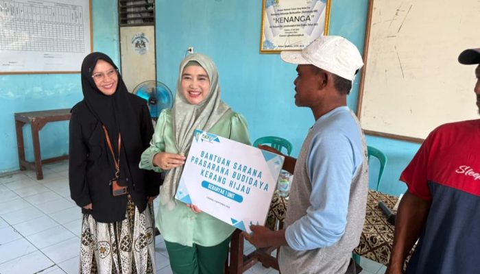 Pemkot Cirebon Salurkan Dua Unit Rumpon untuk Nelayan Kerang Hijau