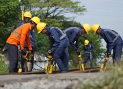 Demi Keselamatan, KAI Daop 3 Cirebon Ganti Wesel di Stasiun Tanjungrasa