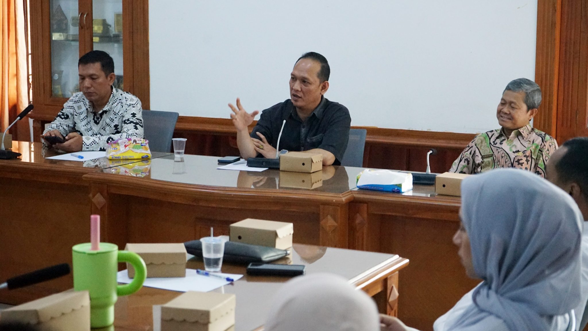 perbaikan rumah ambruk