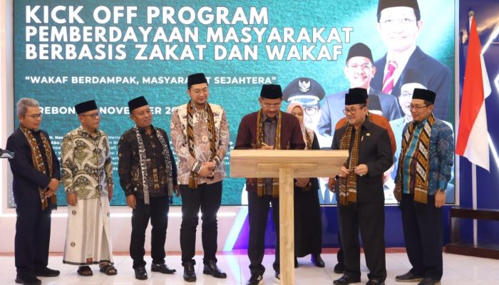 Kemenag RI dan Pemkab Cirebon Luncurkan Kota Wakaf, Dorong Ekonomi Umat Mandiri