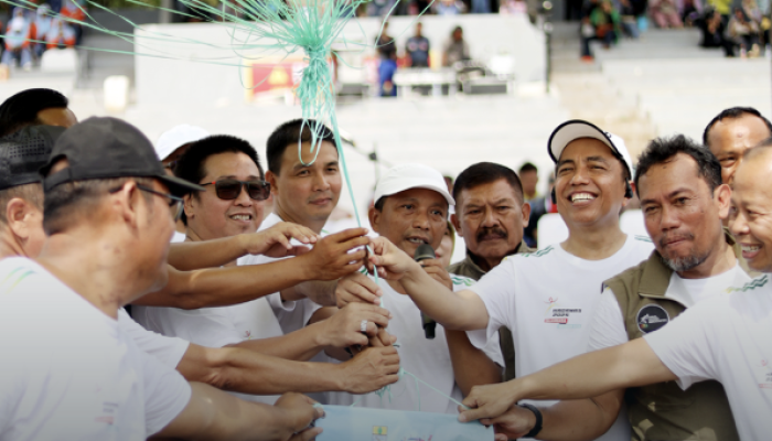 Komisi II Hadiri Pembukaan Popkota 2025, Dorong Pelajar Cirebon Junjung Sportivitas