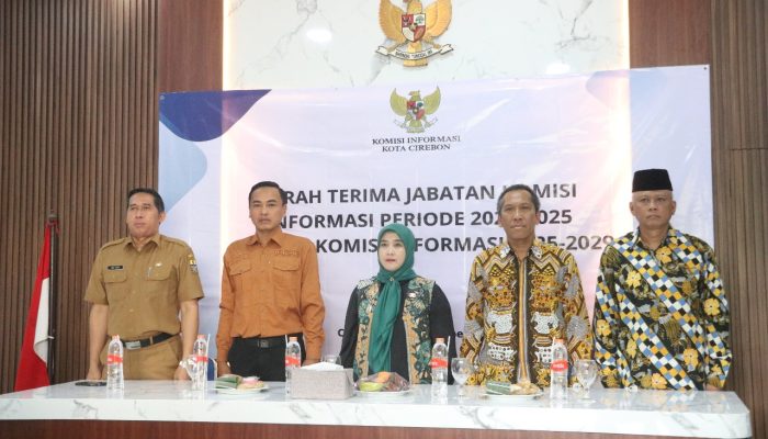 Komisioner KI Kota Cirebon Resmi Berganti, Agung Tekankan Pentingnya Keterbukaan Informasi