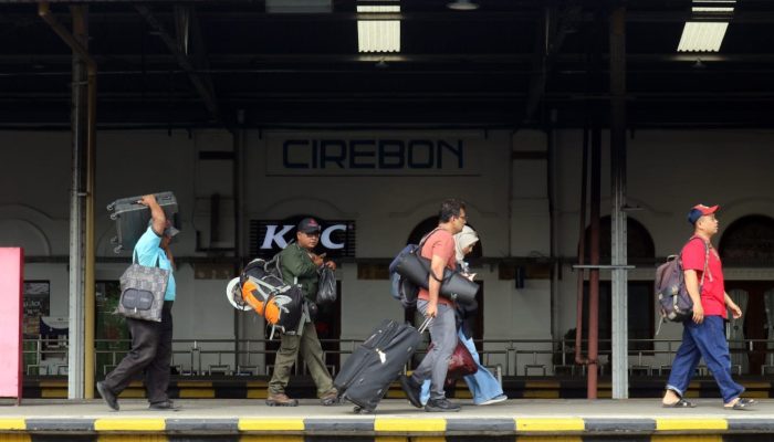 KAI Daop 3 Cirebon Perkuat Layanan Kereta Api Murah dan Tepat Waktu