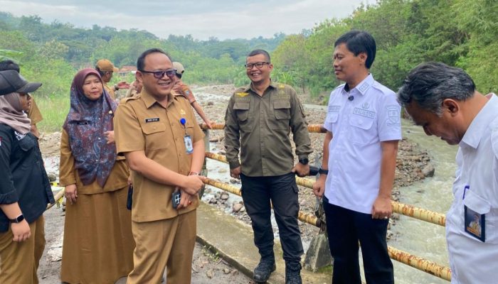 Wali Kota Cirebon Tinjau Jembatan Lebakngok, Perbaikan Ditargetkan Dimulai Pekan Ini
