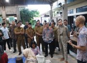 Menpar Tinjau Batik Trusmi, Bupati Cirebon Harap Dukungan Pengembangan Wisata