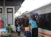 KAI Daop 3 Cirebon Ingatkan Penumpang Perhatikan Aturan Bagasi Kabin